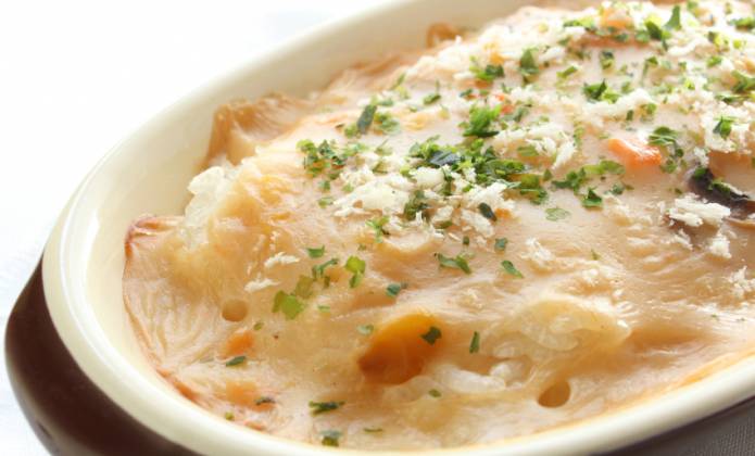 طاجن الأرز بالدجاج والشعرية