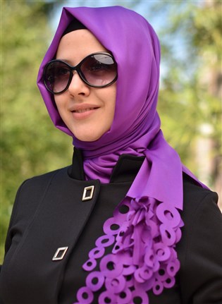 طريقة تنسيق الحجاب مع ألوان الملابس