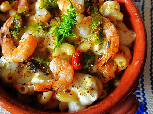 حساء الجمبرى والكلمارى بالكرفس