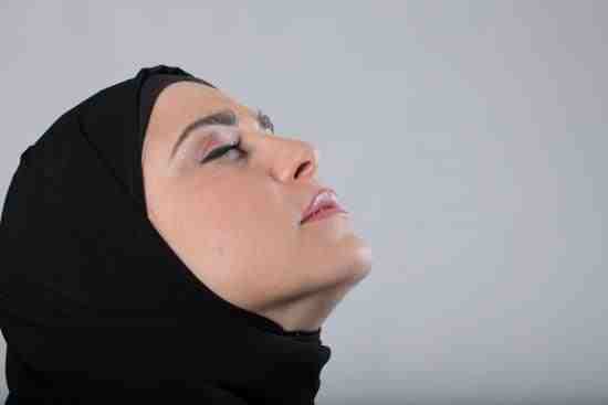لجمال عنقك