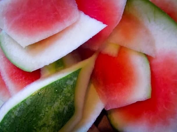 تعرّفي إلى مزايا قشور البطيخ الصحية الهامّة