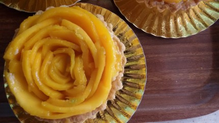 تارت المانجو بعجينة السابليه