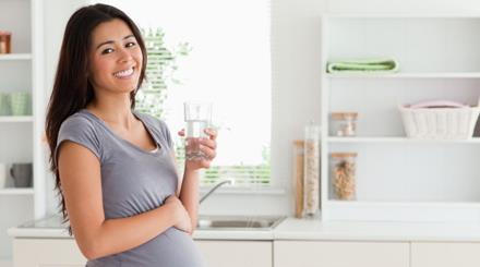 تخلصى من جفاف البشرة أثناء الحمل
