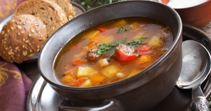 طريقة عمل شوربة خضار للرجيم