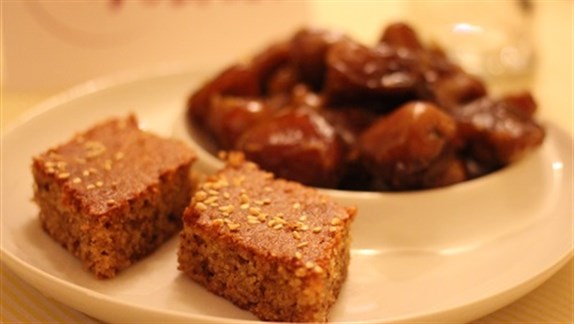 بسبوسة بالتمر