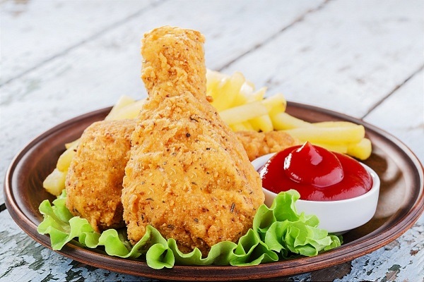 طريقة عمل دبابيس الدجاج بالصوص الحار