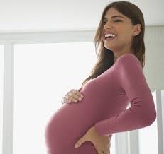 عادات لا تتناسب مع الحمل