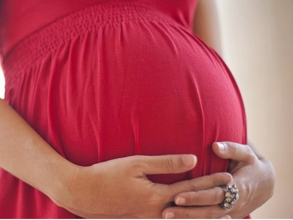 4 أطعمة غنية بفيتامينات B تعزز من صحة حملكِ