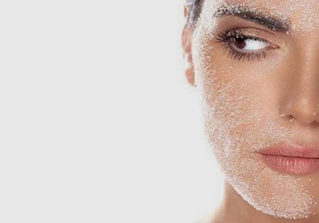 أقنعة منزلية لبشرة نضرة مُتجددة