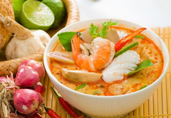 طريقة عمل شوربة السي فود
