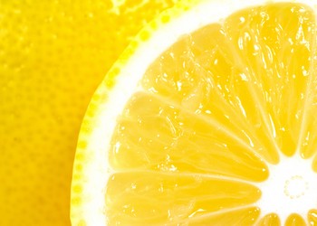 عنصر غذائي واحد يخلصك من حب الشباب ويقوم بتبييض الأسنان ويقوى الأظافر