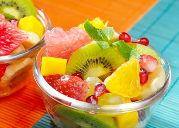 طريقة عمل  سلطة الفواكه