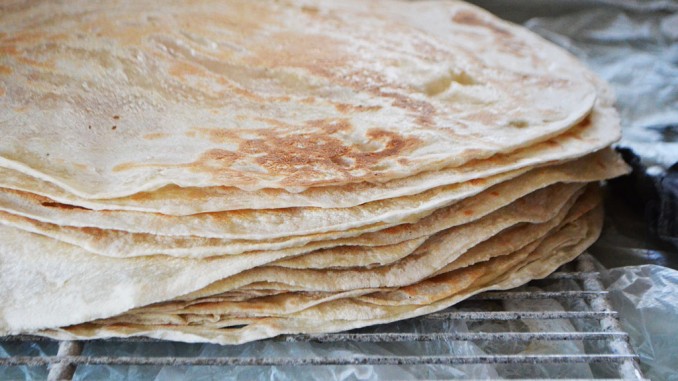 طريقة عمل الخبز السورى بالصور
