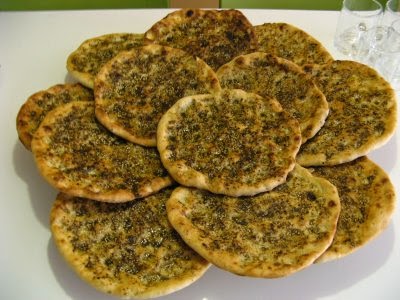 طريقة عمل المناقيش الشهية