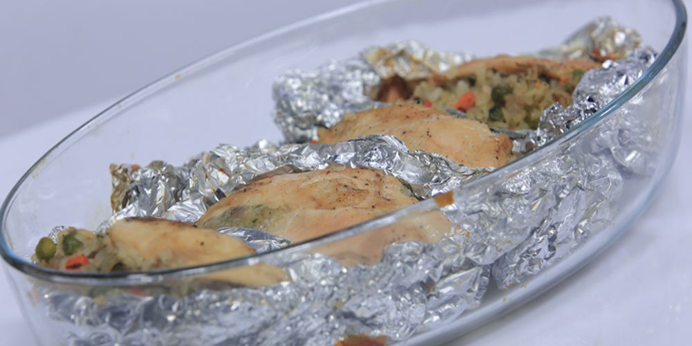 صدور دجاج محشية أرز وخضار