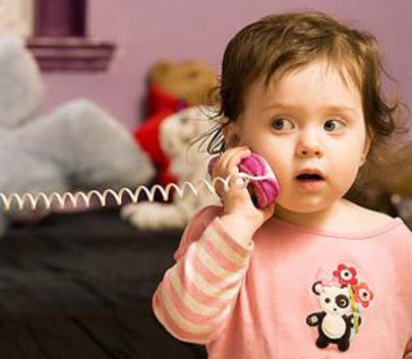 أسباب تاخر الكلام عند الاطفال و متى يصبح خطرا