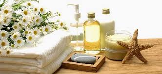إصنعي بنفسك طبيعيا بودرة معطرة للجسم و مزيل للعرق بالروائح المفضلة لديكى