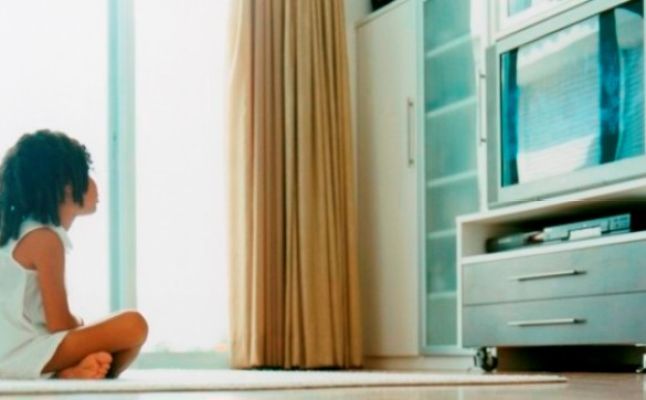 أنشطة رائعة لإبعاد الطفل عن شاشة التلفزيون