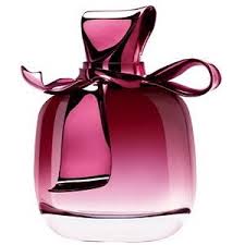 كيف تطيلين عمر عطركِ؟