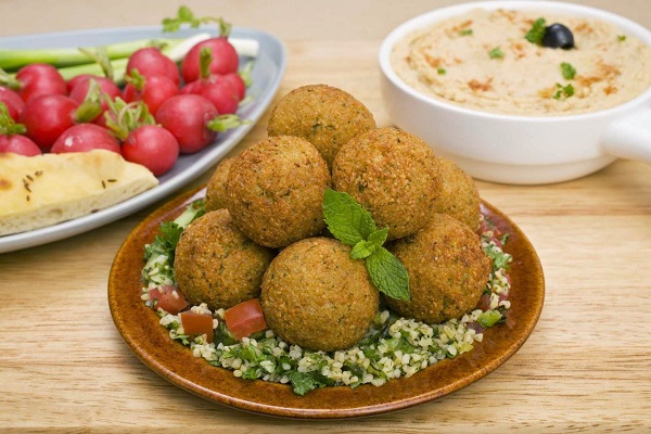 طريقة عمل فلافل بالحمص والجوز