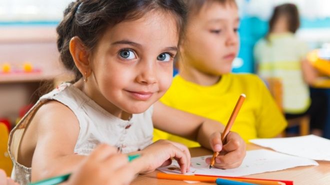 في 3 خطوات.. ساعدِ ابنك على زيادة التركيز والانتباه