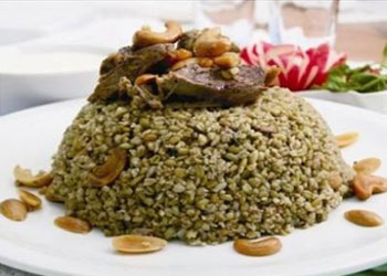 الحمام بالخضار والفريكة