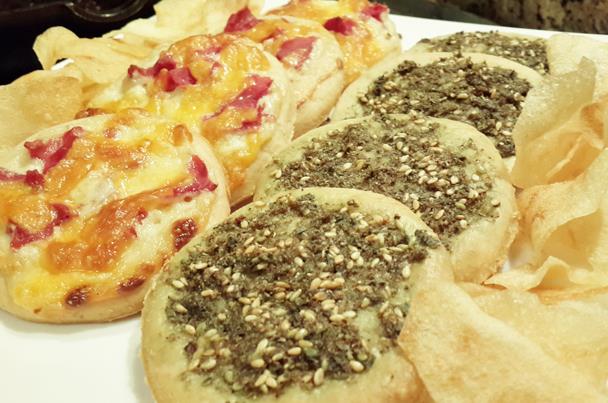 طريقة تحضير مناقيش الزعتر والجبن