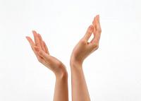 5 خلطات طبيعية ليدين كالحرير