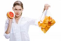 5 أطعمة تضر البشرة وتؤدي إلى ظهور التجاعيد المبكرة