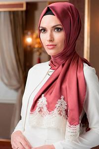 موديلات للحجاب التركي مع تناسق الوان الحجاب مع الملابس