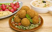 فلافل بحبّ الحمص والجوز
