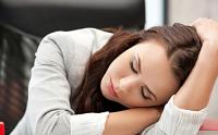 كيف تتغلّبين على النعاس بعد تناول الطعام 