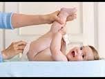 أضرار استعمال المناديل المبلله لطفلك