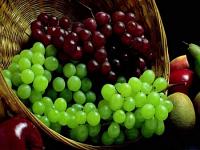تعرفى على فوائد العنب الصحية 